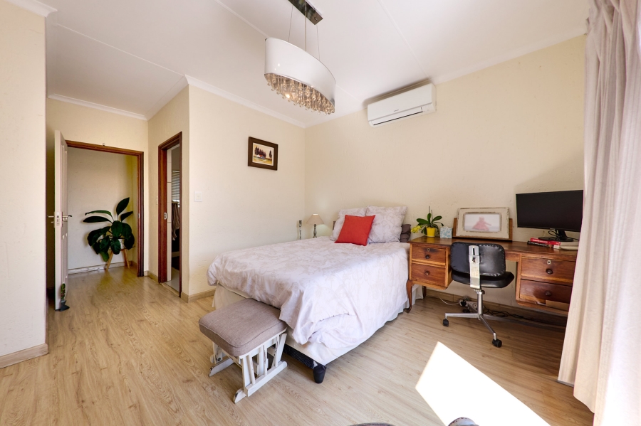 3 Bedroom Property for Sale in Sunninghill Gauteng