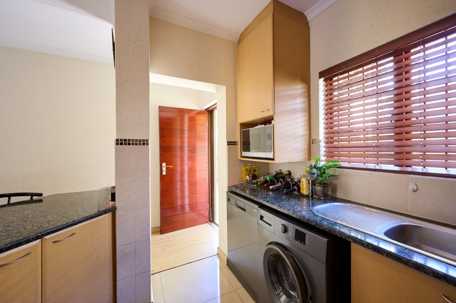 3 Bedroom Property for Sale in Sunninghill Gauteng