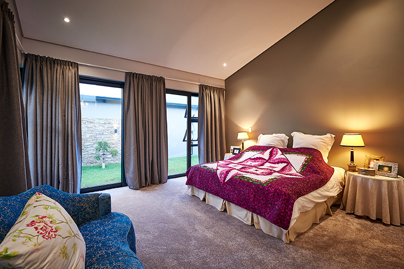 4 Bedroom Property for Sale in Waterfall Country Estate Gauteng