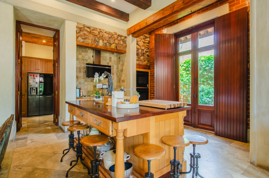 5 Bedroom Property for Sale in Waterkloof Gauteng