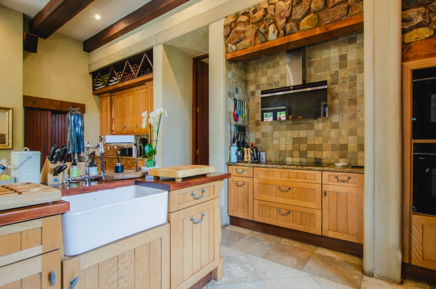 5 Bedroom Property for Sale in Waterkloof Gauteng