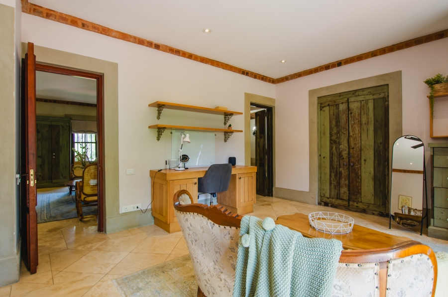5 Bedroom Property for Sale in Waterkloof Gauteng