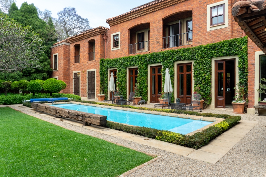 5 Bedroom Property for Sale in Waterkloof Gauteng