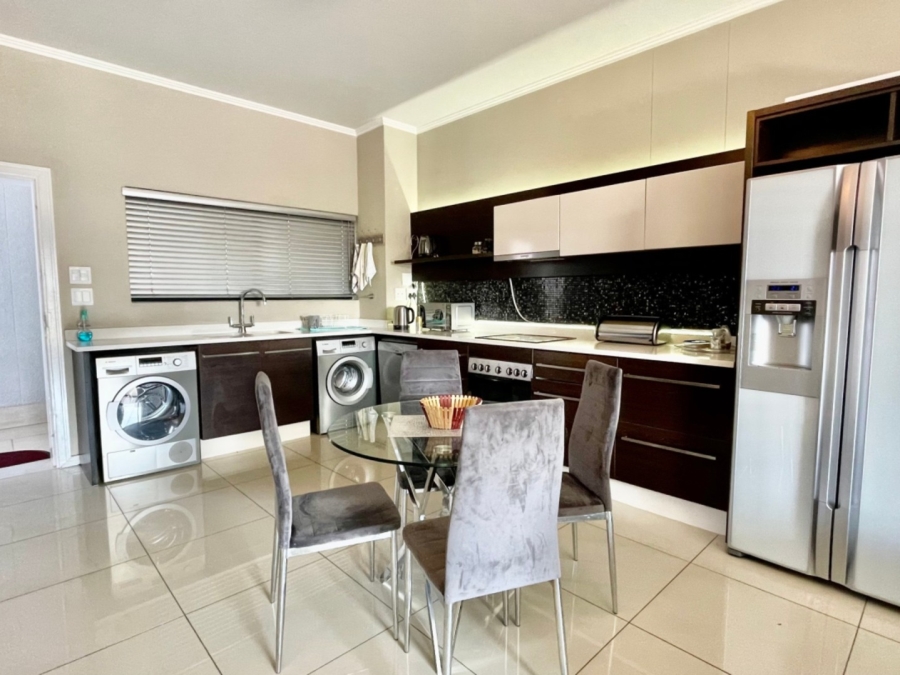 To Let 2 Bedroom Property for Rent in Morningside Gauteng
