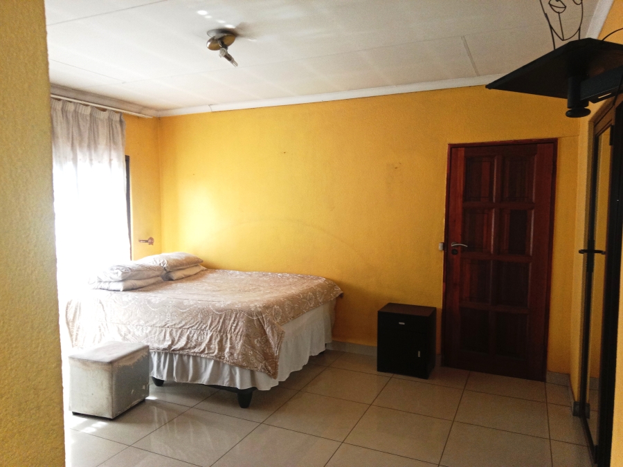 4 Bedroom Property for Sale in Spruit View Gauteng