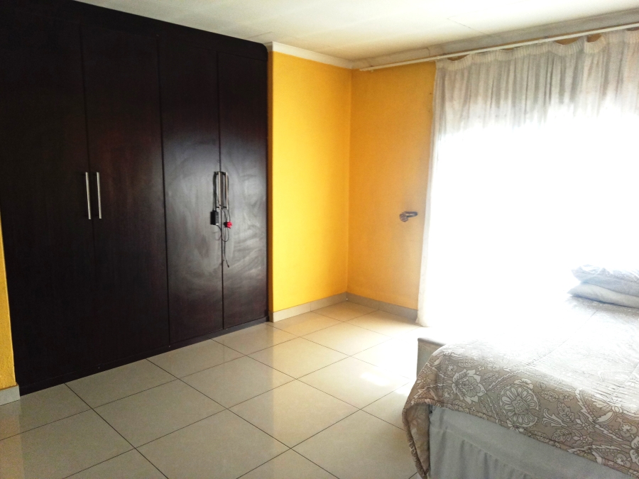 4 Bedroom Property for Sale in Spruit View Gauteng