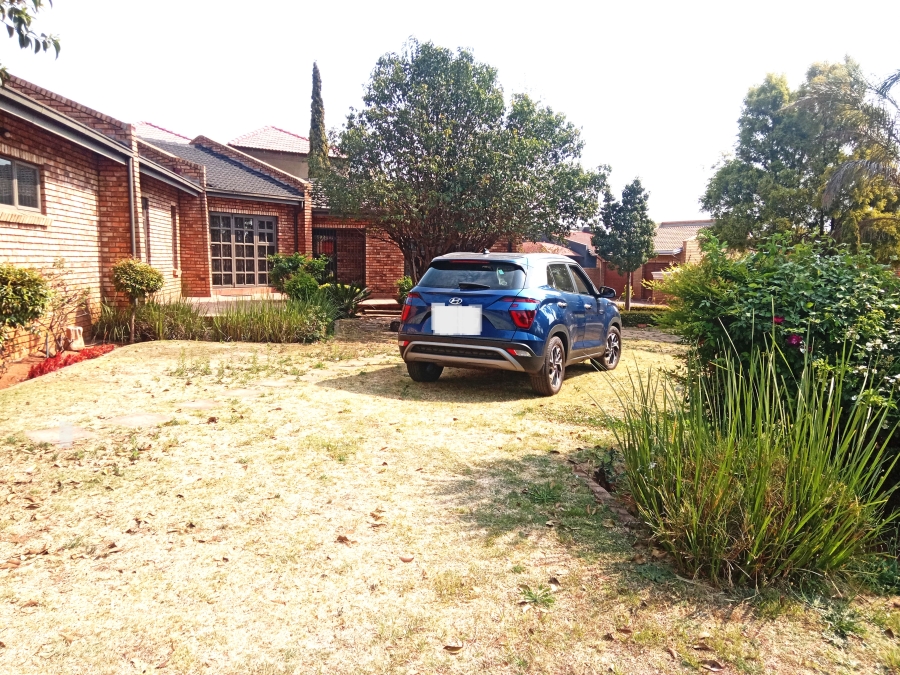 4 Bedroom Property for Sale in Spruit View Gauteng