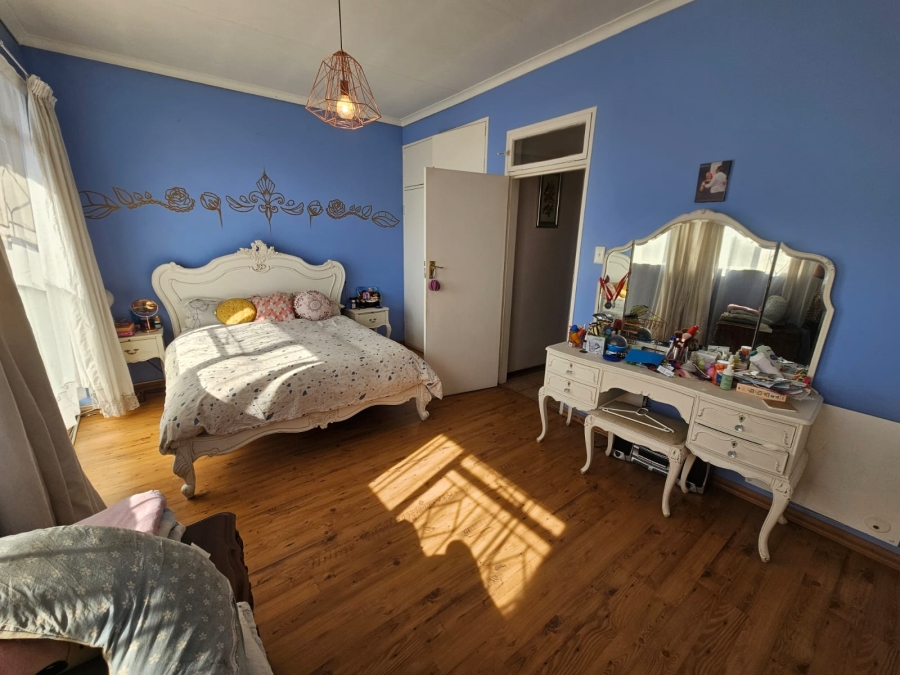 2 Bedroom Property for Sale in Brackenhurst Gauteng