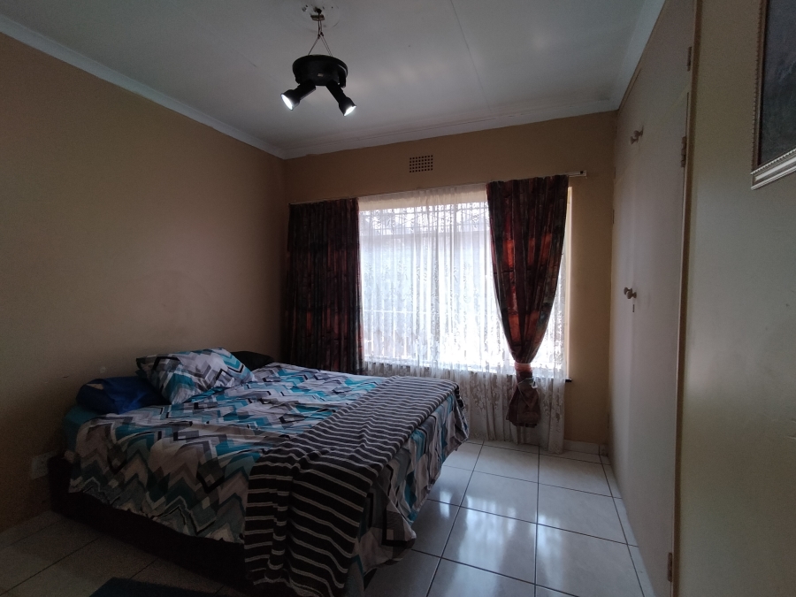 4 Bedroom Property for Sale in Discovery Gauteng