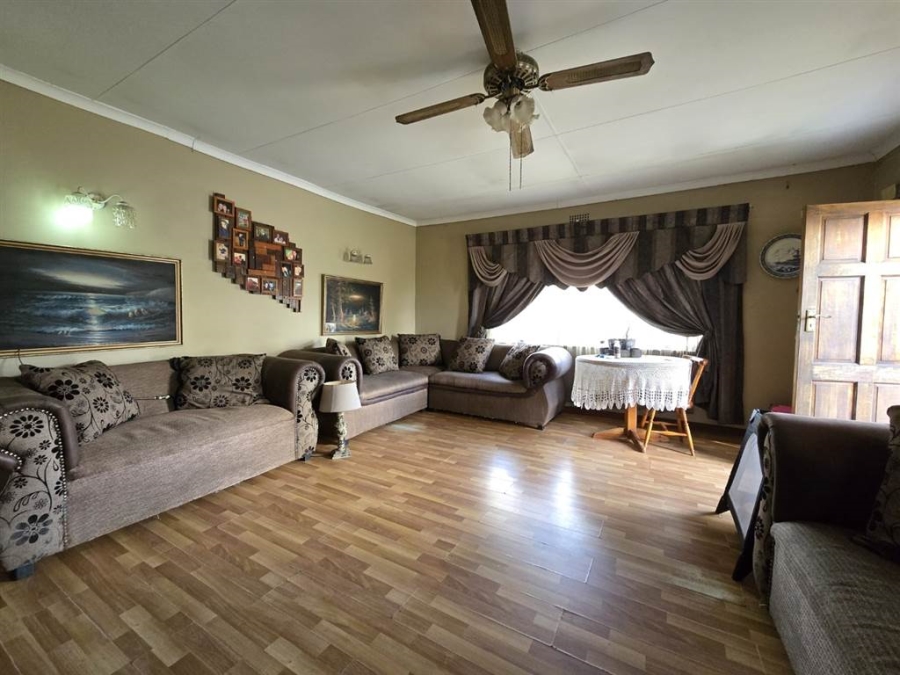 3 Bedroom Property for Sale in Raceview Gauteng