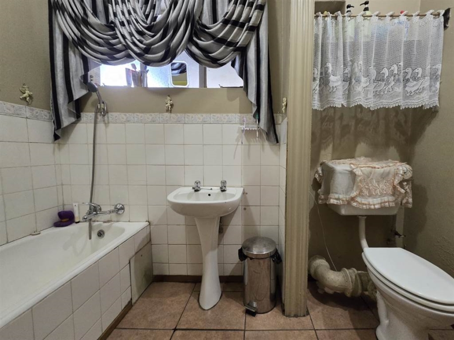 3 Bedroom Property for Sale in Raceview Gauteng