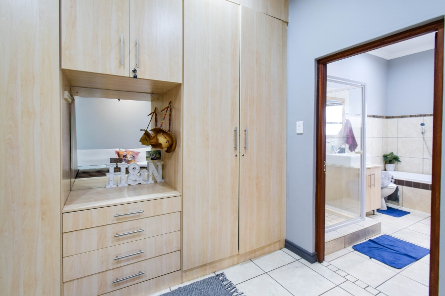 3 Bedroom Property for Sale in Pretorius Park Gauteng