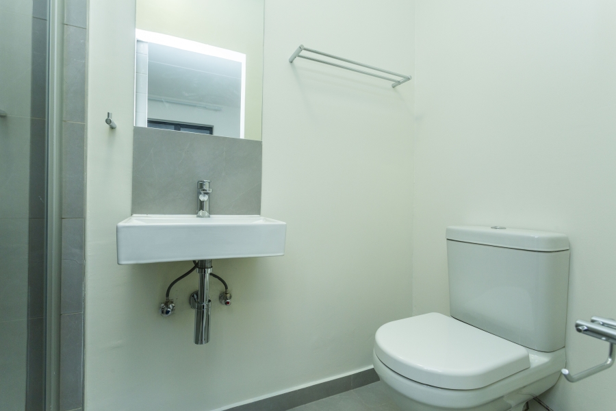To Let 2 Bedroom Property for Rent in Vorna Valley Gauteng