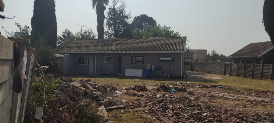 7 Bedroom Property for Sale in Cresslawn Gauteng
