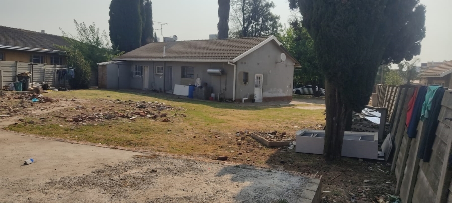 7 Bedroom Property for Sale in Cresslawn Gauteng