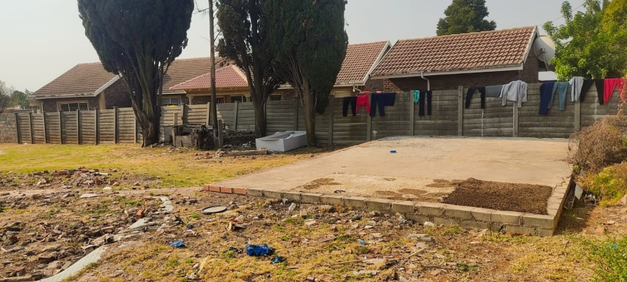 7 Bedroom Property for Sale in Cresslawn Gauteng