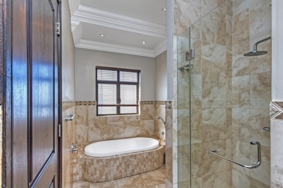4 Bedroom Property for Sale in Rivonia Gauteng