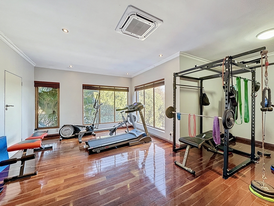7 Bedroom Property for Sale in Zwartkop Gauteng