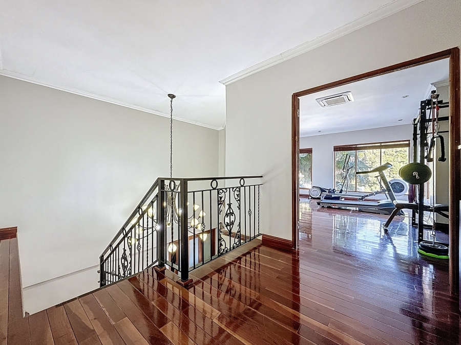 7 Bedroom Property for Sale in Zwartkop Gauteng