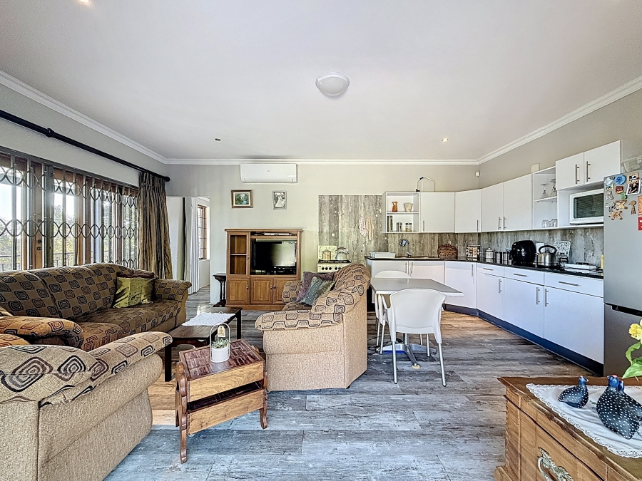 7 Bedroom Property for Sale in Zwartkop Gauteng