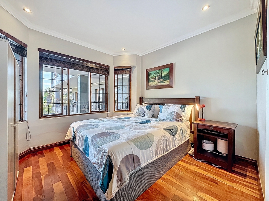 7 Bedroom Property for Sale in Zwartkop Gauteng