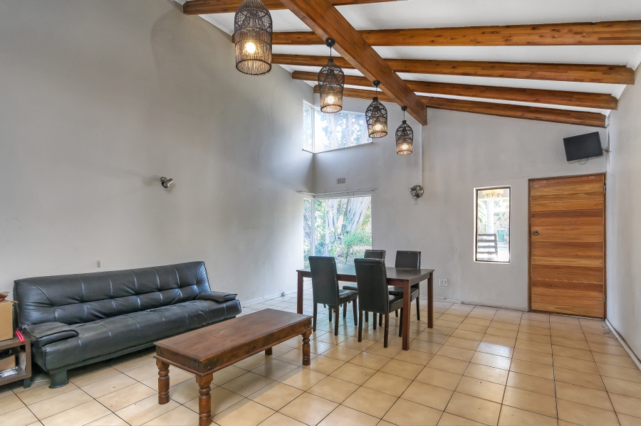 6 Bedroom Property for Sale in Woodmead Gauteng