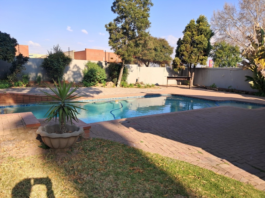 1 Bedroom Property for Sale in Dalpark Gauteng