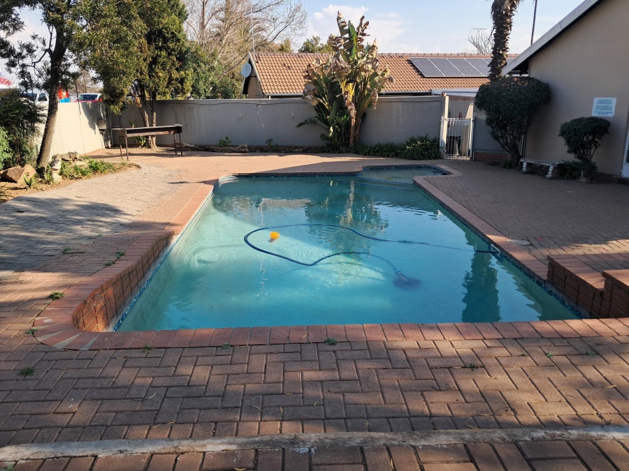 1 Bedroom Property for Sale in Dalpark Gauteng