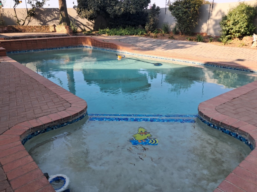 1 Bedroom Property for Sale in Dalpark Gauteng
