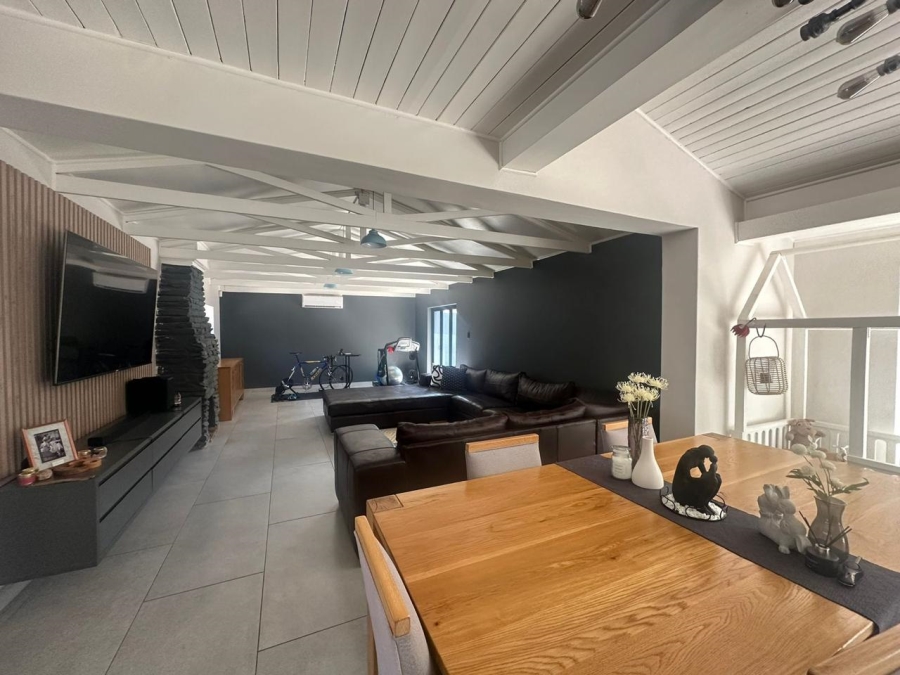 4 Bedroom Property for Sale in Vanderbijlpark SW 5 Gauteng
