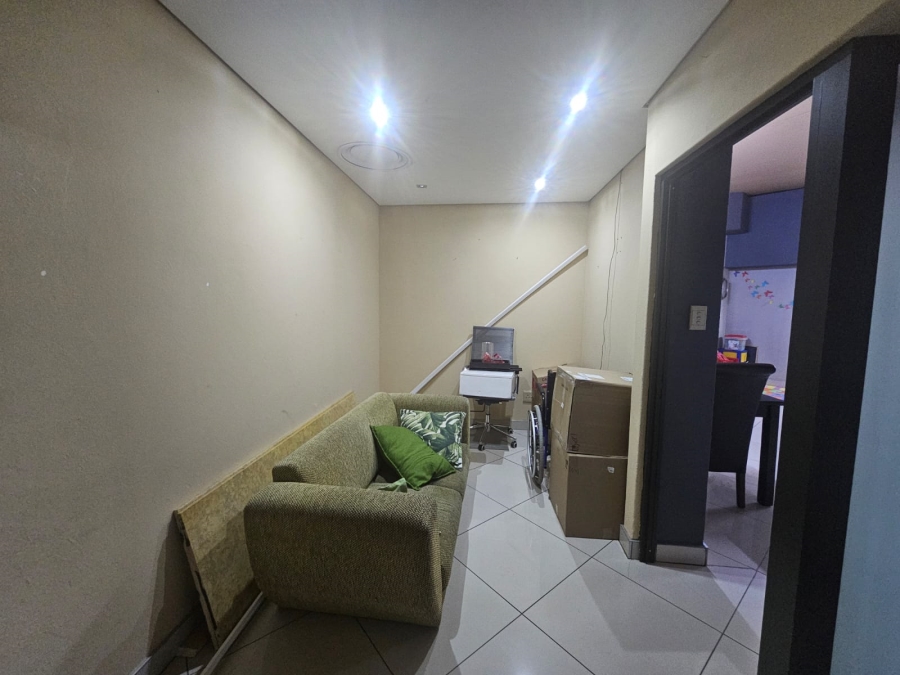 To Let commercial Property for Rent in Mooikloof Gauteng