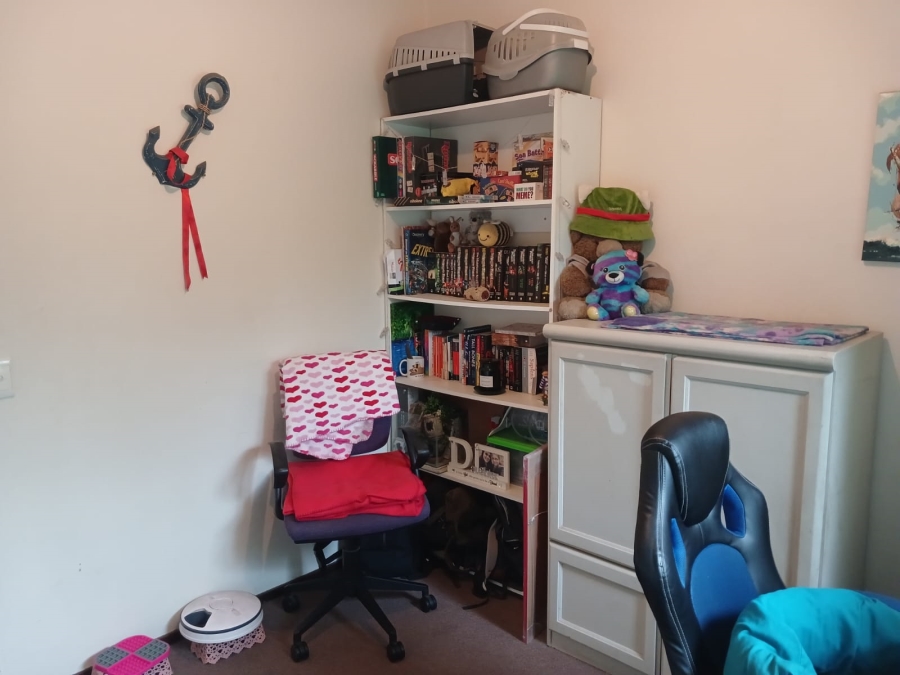 To Let 2 Bedroom Property for Rent in Douglasdale Gauteng