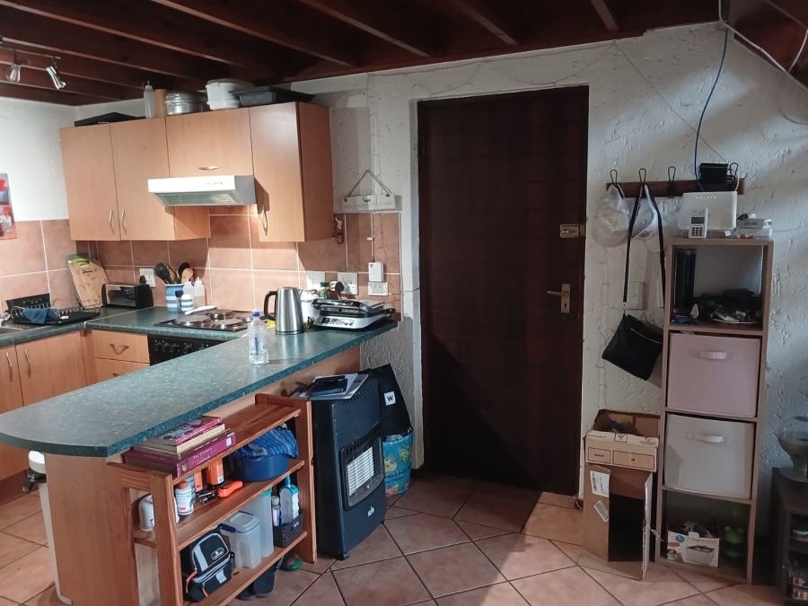 To Let 2 Bedroom Property for Rent in Douglasdale Gauteng