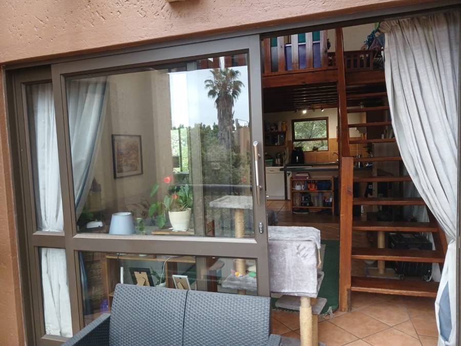 To Let 2 Bedroom Property for Rent in Douglasdale Gauteng