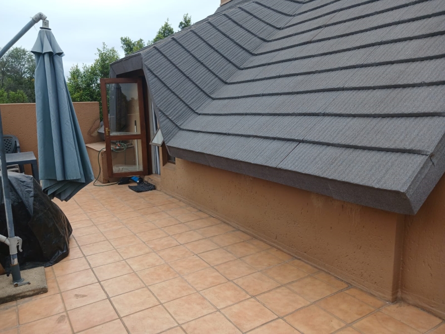 To Let 2 Bedroom Property for Rent in Douglasdale Gauteng