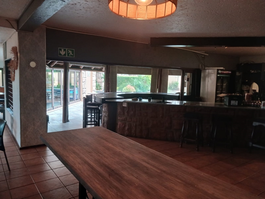 To Let 2 Bedroom Property for Rent in Douglasdale Gauteng