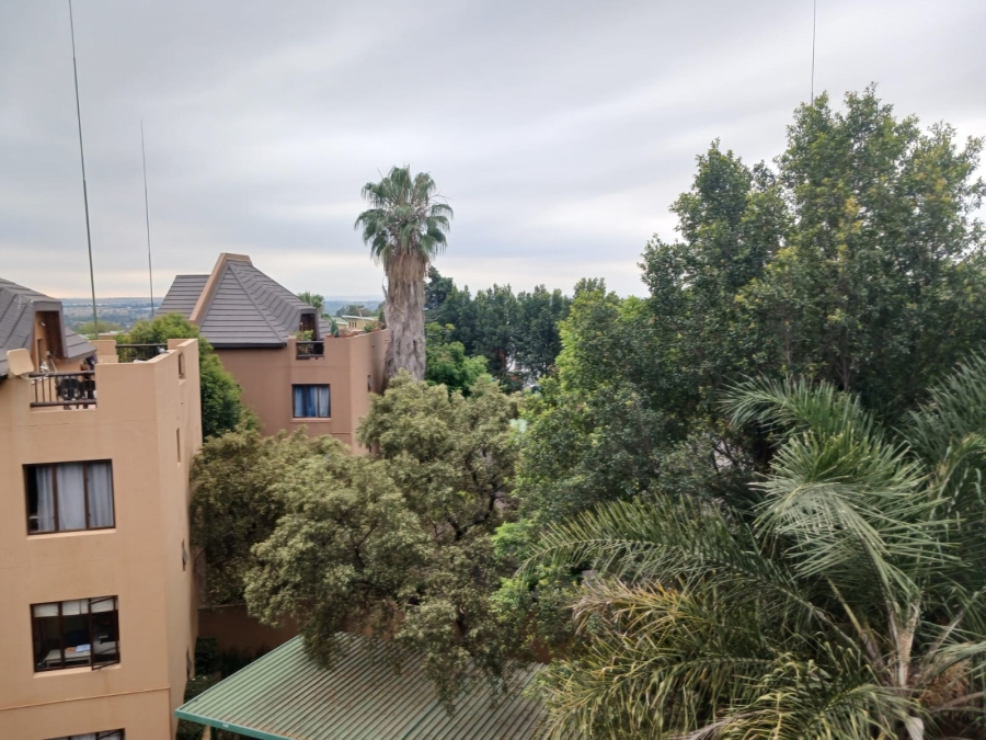 To Let 2 Bedroom Property for Rent in Douglasdale Gauteng