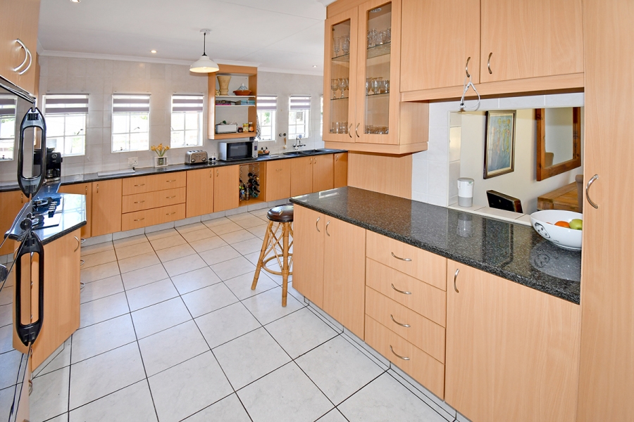 4 Bedroom Property for Sale in Olivedale Gauteng