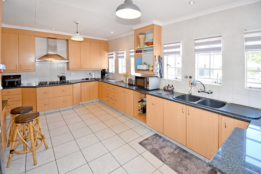 4 Bedroom Property for Sale in Olivedale Gauteng