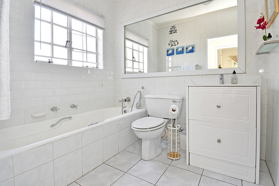 4 Bedroom Property for Sale in Olivedale Gauteng