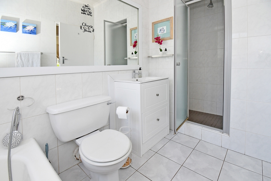 4 Bedroom Property for Sale in Olivedale Gauteng