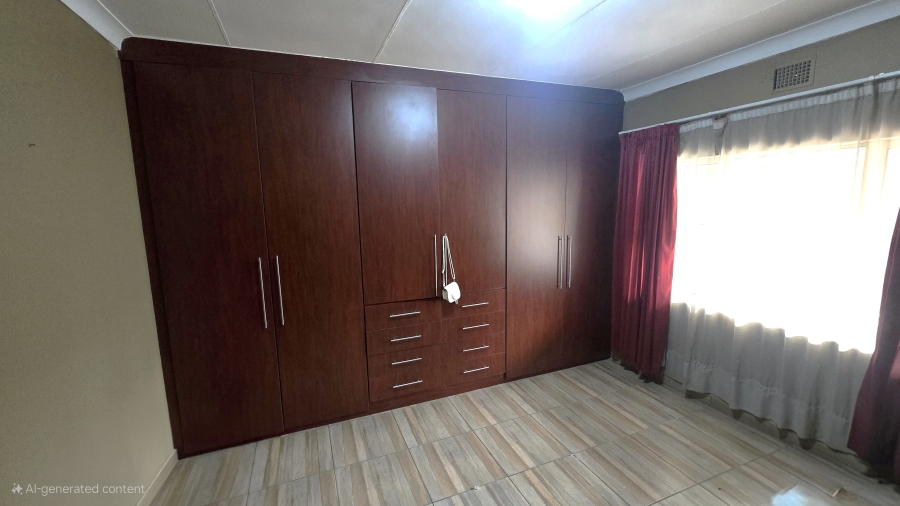 4 Bedroom Property for Sale in Clayville East Gauteng