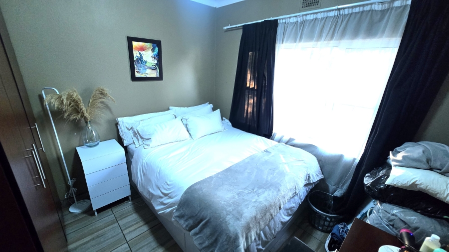 4 Bedroom Property for Sale in Clayville East Gauteng