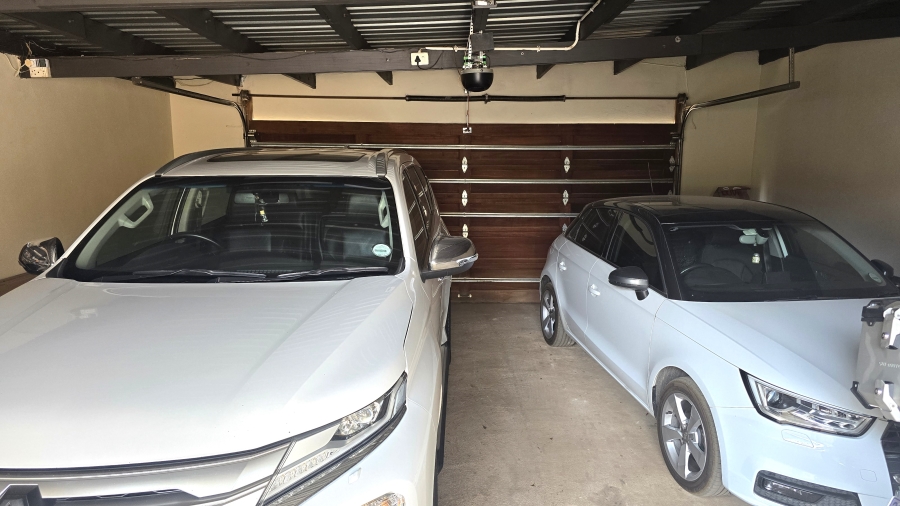 4 Bedroom Property for Sale in Clayville East Gauteng