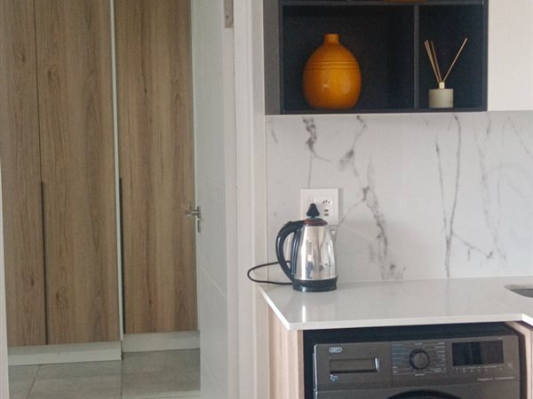 To Let 1 Bedroom Property for Rent in Waterfall Gauteng