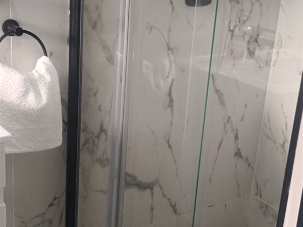 To Let 1 Bedroom Property for Rent in Waterfall Gauteng