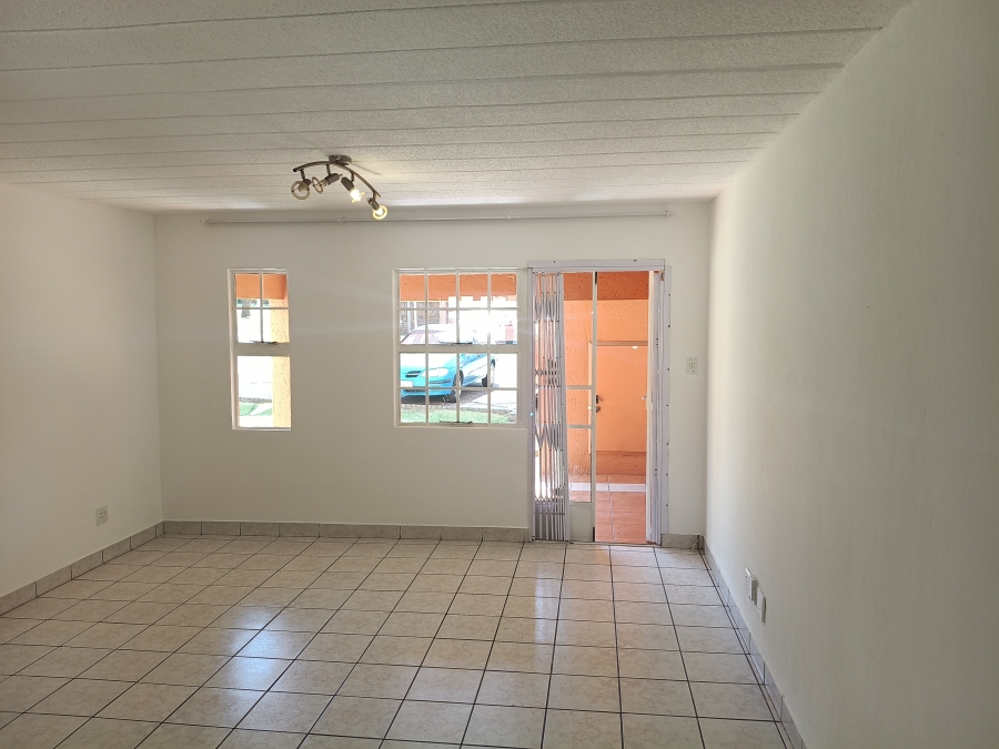 To Let 3 Bedroom Property for Rent in Meyersdal Gauteng