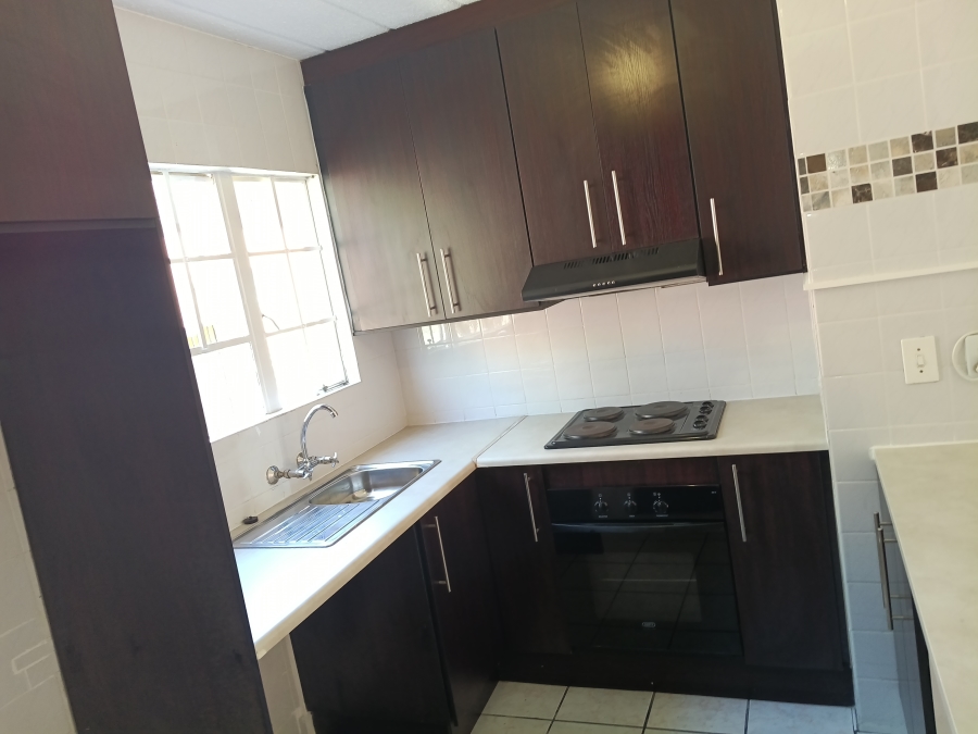 To Let 3 Bedroom Property for Rent in Meyersdal Gauteng