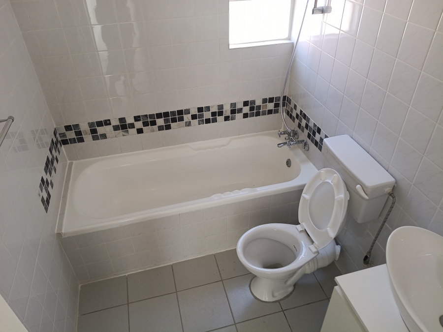 To Let 3 Bedroom Property for Rent in Meyersdal Gauteng