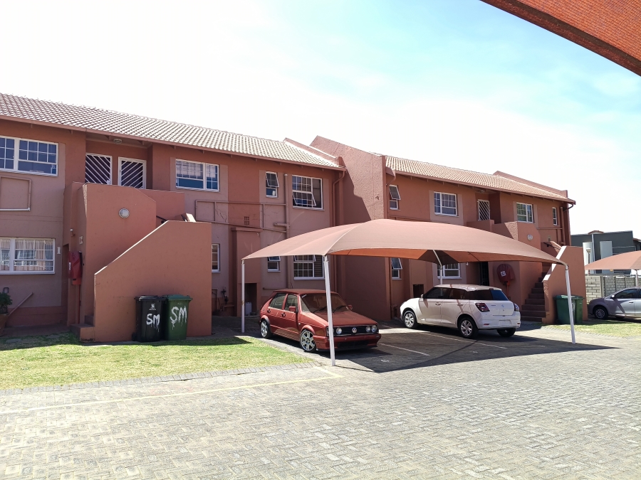 To Let 3 Bedroom Property for Rent in Meyersdal Gauteng